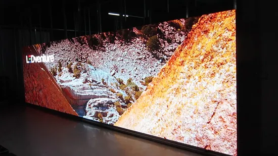 HD Full Color Indoor Outdoor LED Screen Display for Advertising Rental Window LED Display Front Service Back Service Flexible Corner with Good Price 